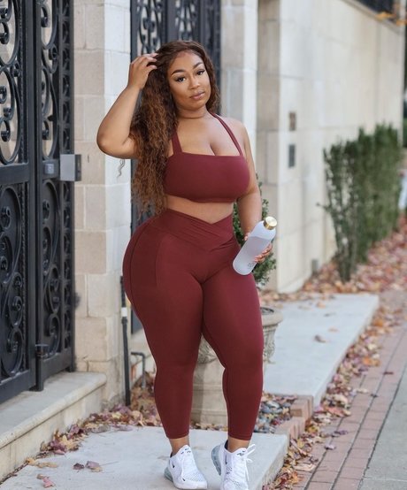 Brittneytonee