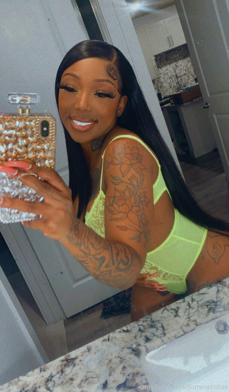 Naakte gelekte OnlyFans-foto van Summerntae