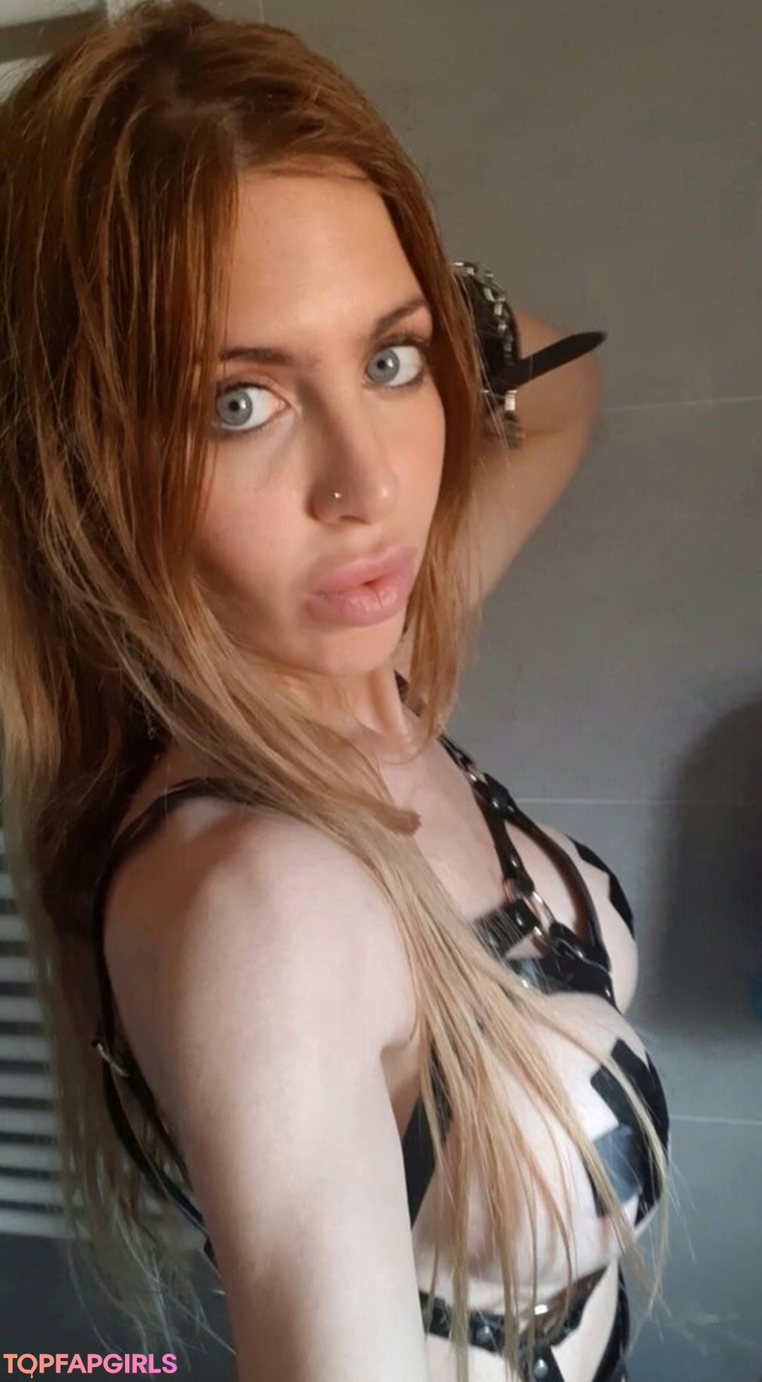 Naakte gelekte OnlyFans-foto van Rivanna #1028