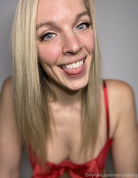 Naakte gelekte OnlyFans-foto van Missy Darling