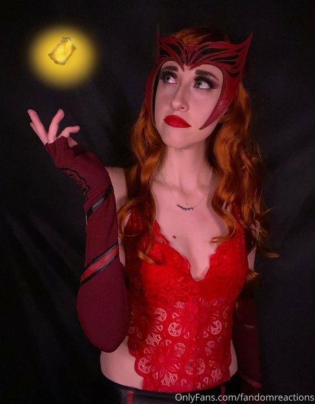 Naakte gelekte OnlyFans-foto van Fandomreactions
