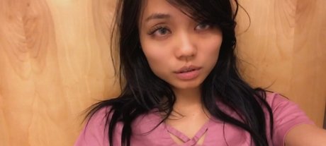 Naakte gelekte OnlyFans-foto van Icanbeurnuocmami