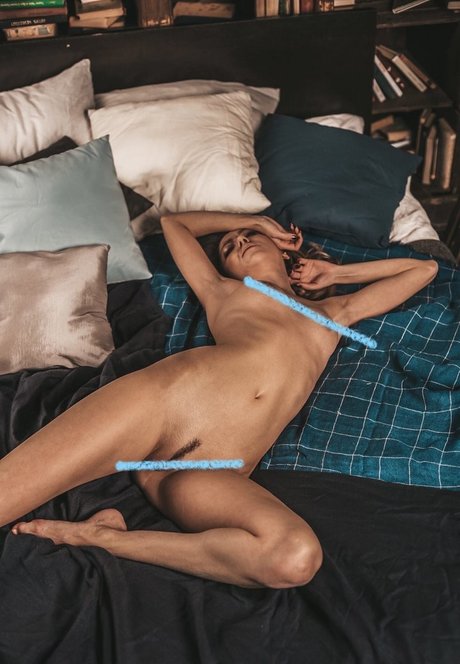 Naakte gelekte OnlyFans-foto van Anastasia Trepleff