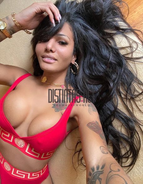 Naakte gelekte OnlyFans-foto van Krissttal Ruizz