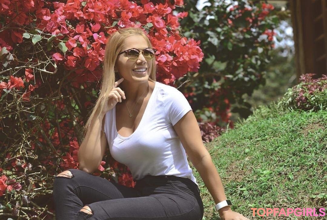 Naakte gelekte OnlyFans-foto van Ana Lucia Vega #83 Naakte gelekte OnlyFans-foto van Ana Lucia Vega #83