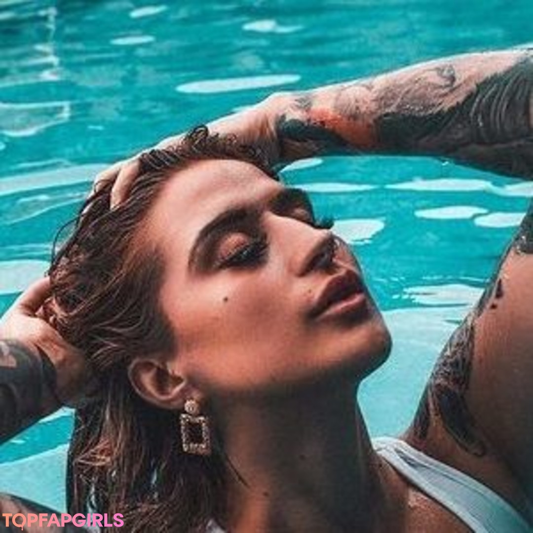 Naakte gelekte OnlyFans-foto van Jordan Waldner #14 Naakte gelekte OnlyFans-foto van Jordan Waldner #14