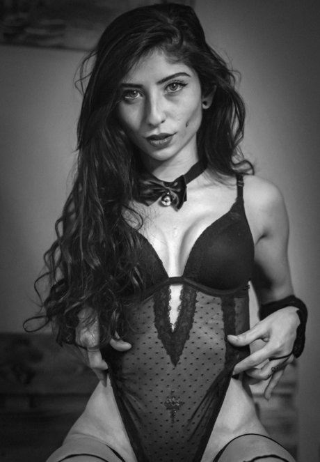 Naakte gelekte OnlyFans-foto van Ciiraiyazarela