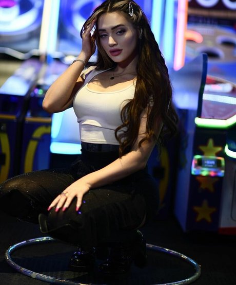 Naakte gelekte OnlyFans-foto van Maeisbaee
