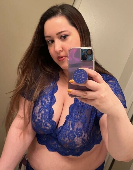 Naakte gelekte OnlyFans-foto van Seksichat