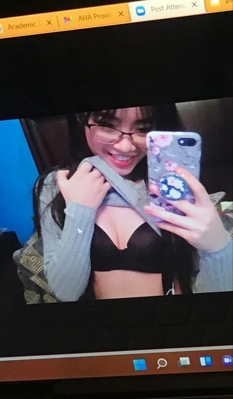 Naakte gelekte OnlyFans-foto van Neensbeanz