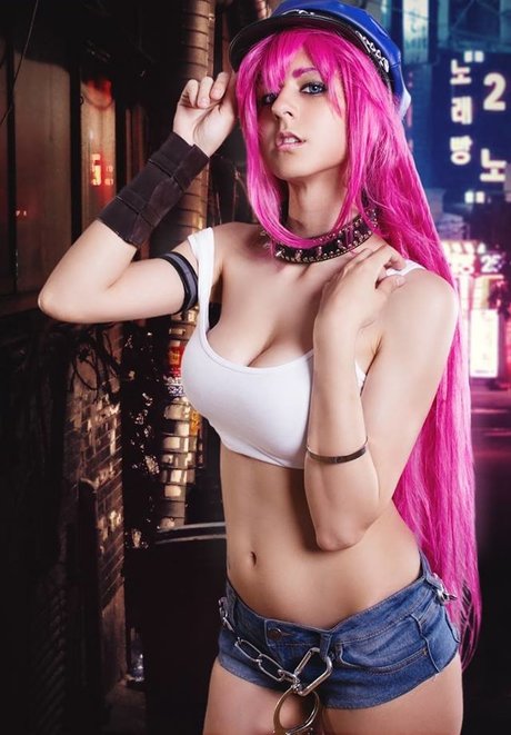 Jubyheadshot