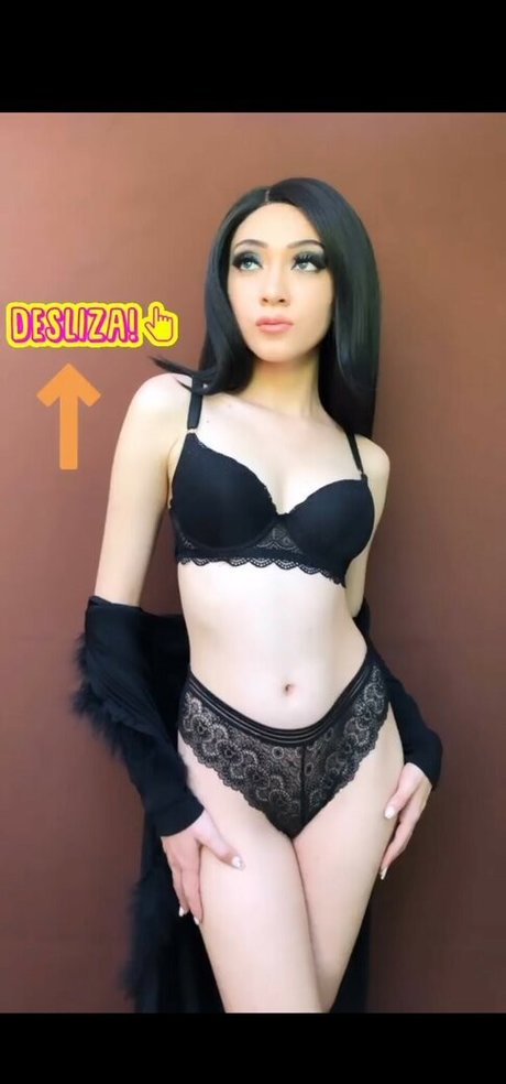 Naakte gelekte OnlyFans-foto van Lizsol