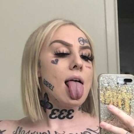 Naakte gelekte OnlyFans-foto van Courtdaplug