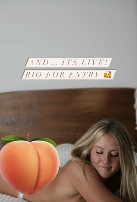 Naakte gelekte OnlyFans-foto van Gabby Nicholls