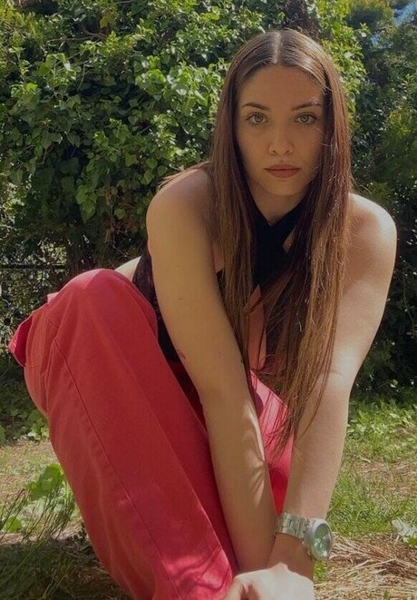 Naakte gelekte OnlyFans-foto van Georgia Seremeta