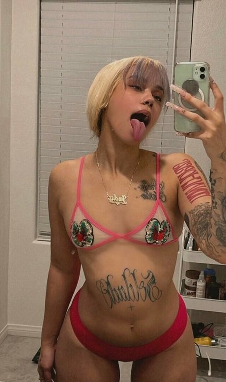 Naakte gelekte OnlyFans-foto van Indya Marie