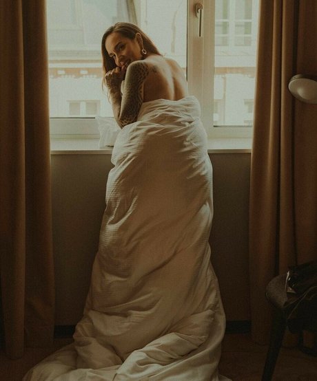 Naakte gelekte OnlyFans-foto van Tatiana Shmayluk