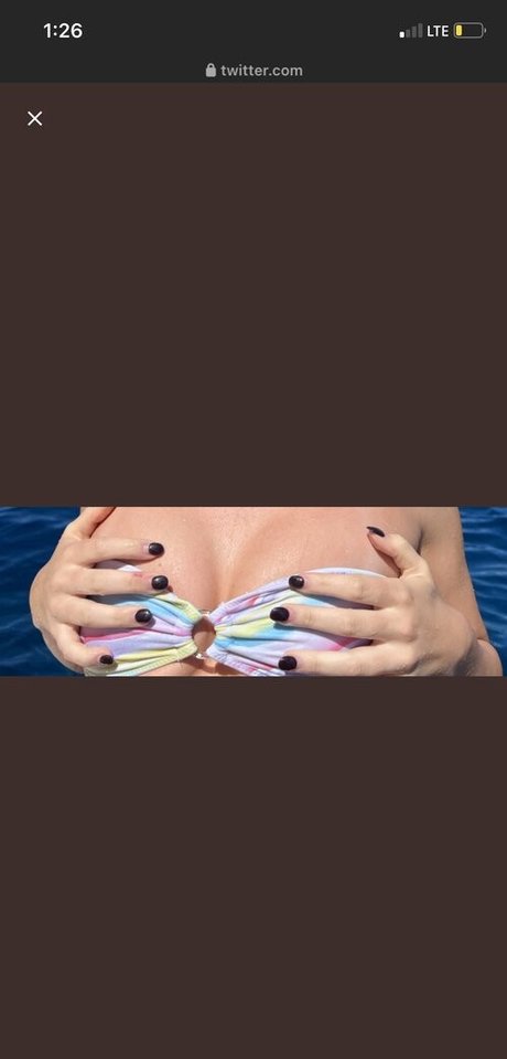 Naakte gelekte OnlyFans-foto van Modelgirlsss