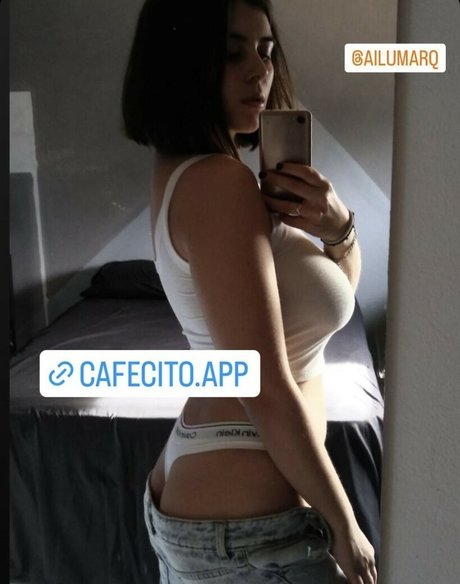 Naakte gelekte OnlyFans-foto van Ailin Marquez