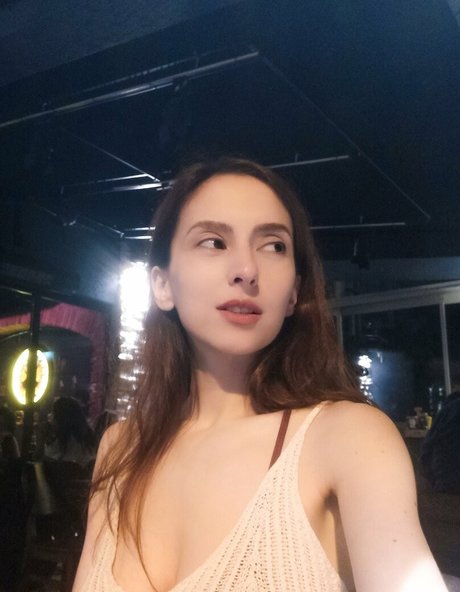 Naakte gelekte OnlyFans-foto van Naenu