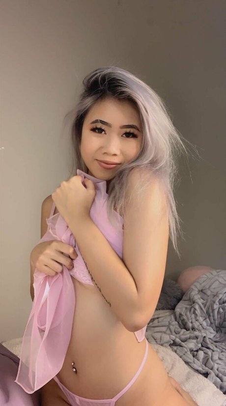Naakte gelekte OnlyFans-foto van Angelbvtch