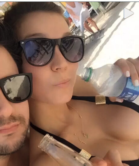 Naakte gelekte OnlyFans-foto van Monica Campagnuolo