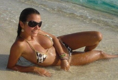 Naakte gelekte OnlyFans-foto van Monica Campagnuolo