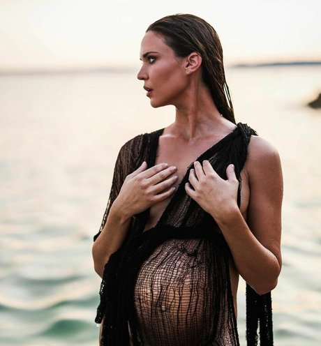 Odette Annable