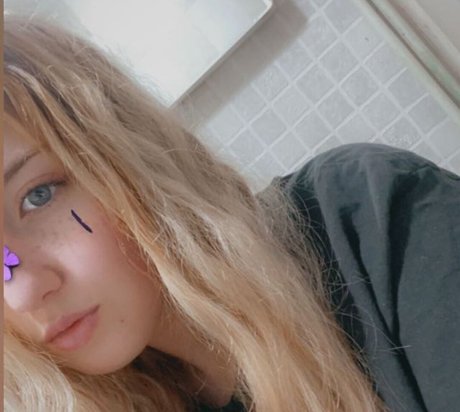 Naakte gelekte OnlyFans-foto van Jessica Nottingham