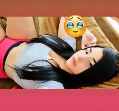Naakte gelekte OnlyFans-foto van Paula Kil Barrio