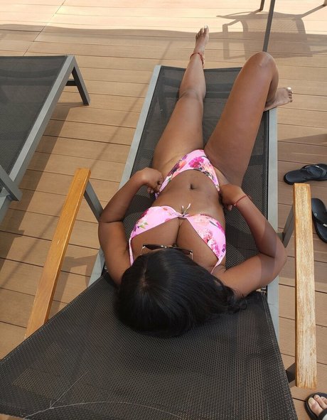 Naakte gelekte OnlyFans-foto van Missdeliciou