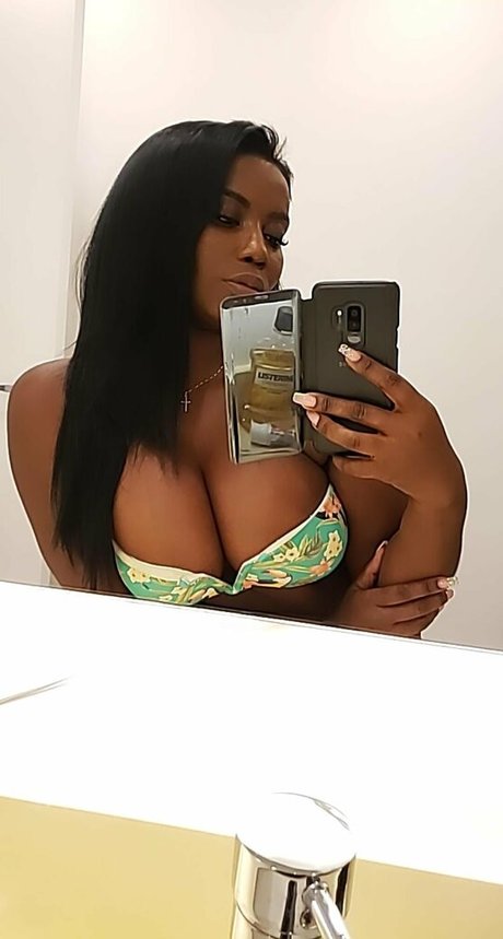 Missdeliciou