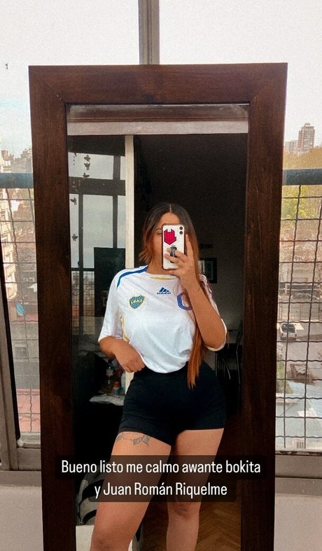 Naakte gelekte OnlyFans-foto van Sofi Fernandez