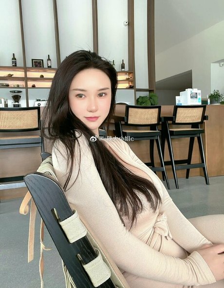 Naakte gelekte OnlyFans-foto van Chendaxiaojie99
