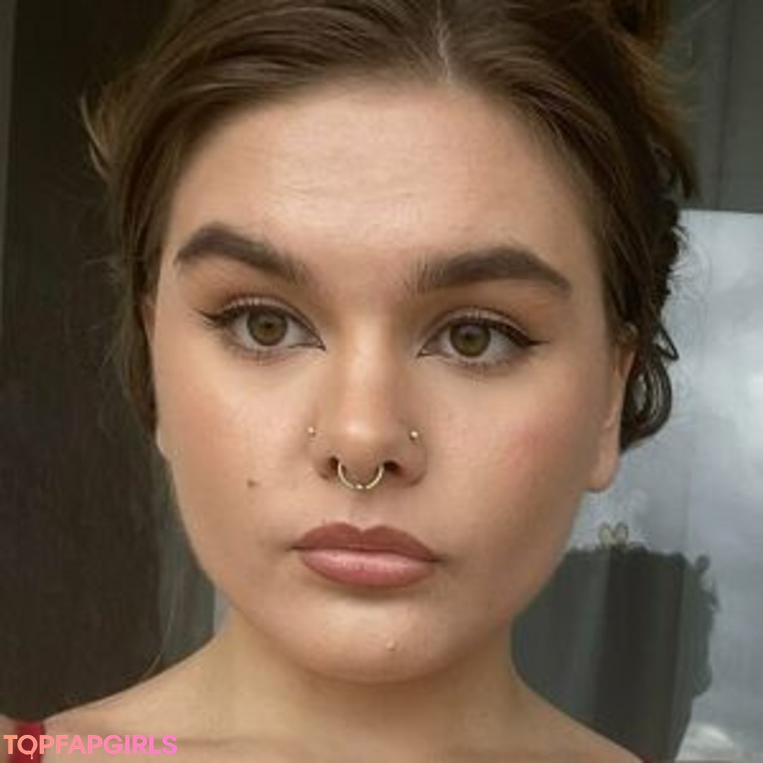 Naakte gelekte OnlyFans-foto van Urmomskumdump #4 Naakte gelekte OnlyFans-foto van Urmomskumdump #4