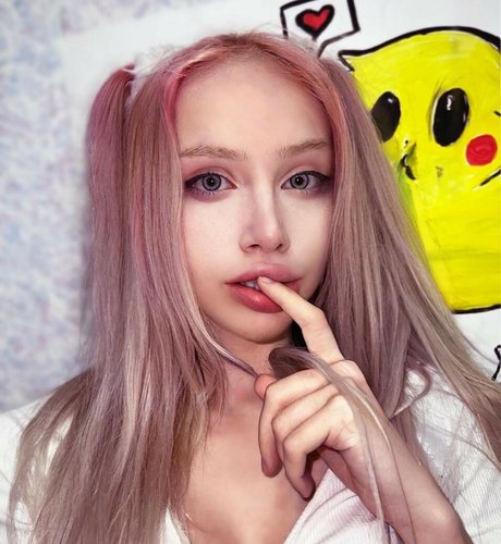 Naakte gelekte OnlyFans-foto van Lolibela Belaofficial
