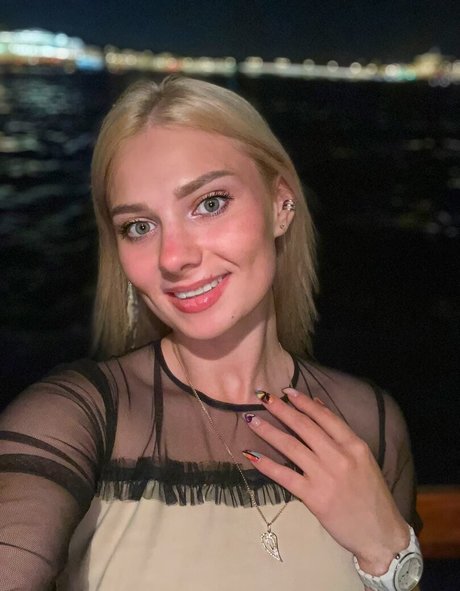Naakte gelekte OnlyFans-foto van Mrstorika