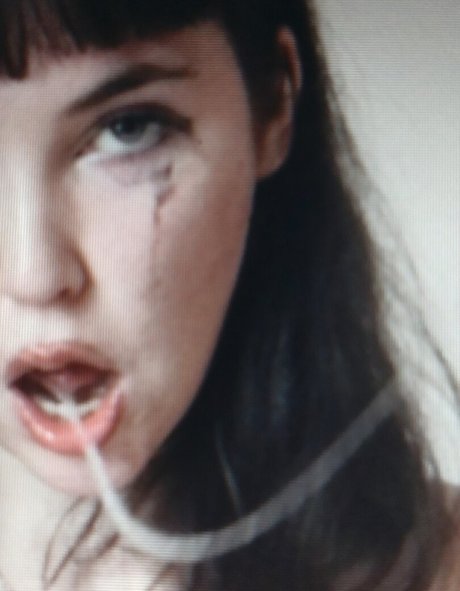 Naakte gelekte OnlyFans-foto van Dinky Demure