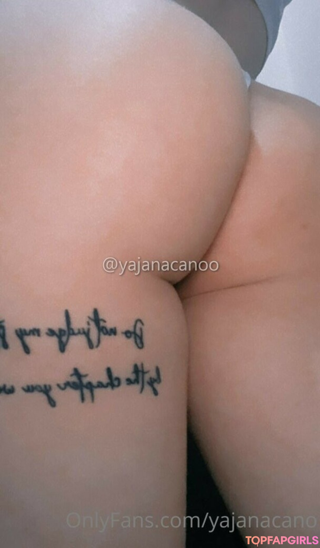 Naakte gelekte OnlyFans-foto van Yajanacano #7 Naakte gelekte OnlyFans-foto van Yajanacano #7