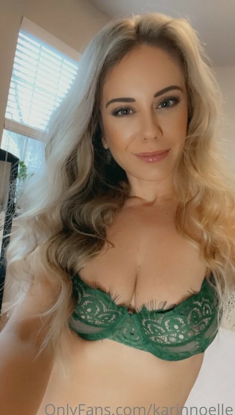 Naakte gelekte OnlyFans-foto van Camwithher