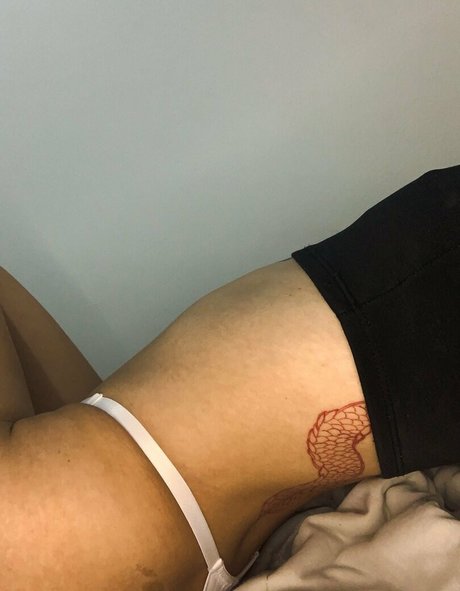 Naakte gelekte OnlyFans-foto van Le Freitas