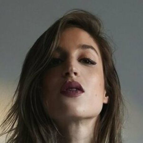 Naakte gelekte OnlyFans-foto van Loren Foster