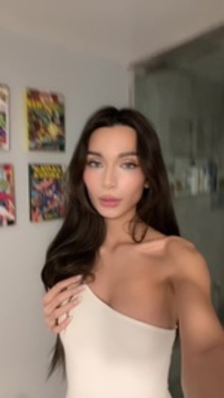 Naakte gelekte OnlyFans-foto van Kyla Malena