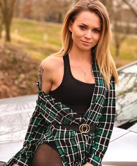 Naakte gelekte OnlyFans-foto van Lussy
