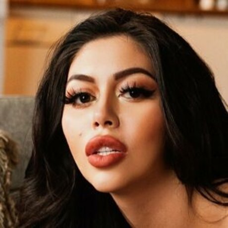 Naakte gelekte OnlyFans-foto van Miranda Vixen