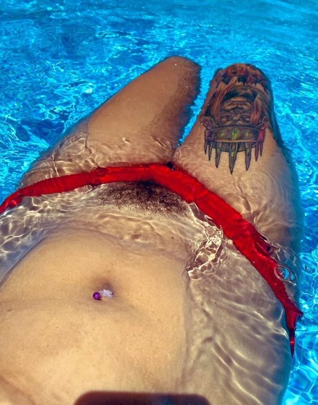 Naakte gelekte OnlyFans-foto van Missauroranation