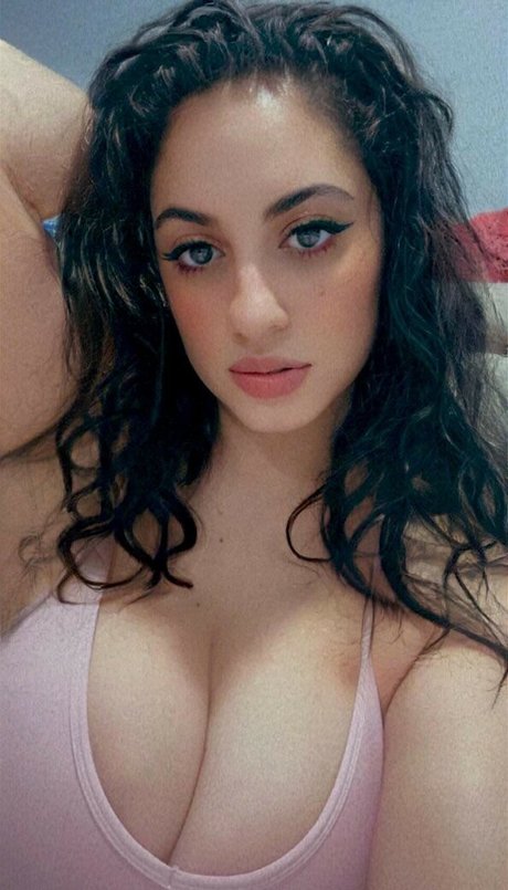 Naakte gelekte OnlyFans-foto van Il0veemomo