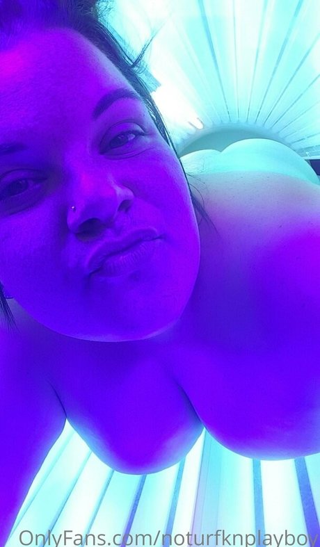 Naakte gelekte OnlyFans-foto van Noturfknplayboy