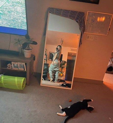 Naakte gelekte OnlyFans-foto van Fooyadanielle Bosch