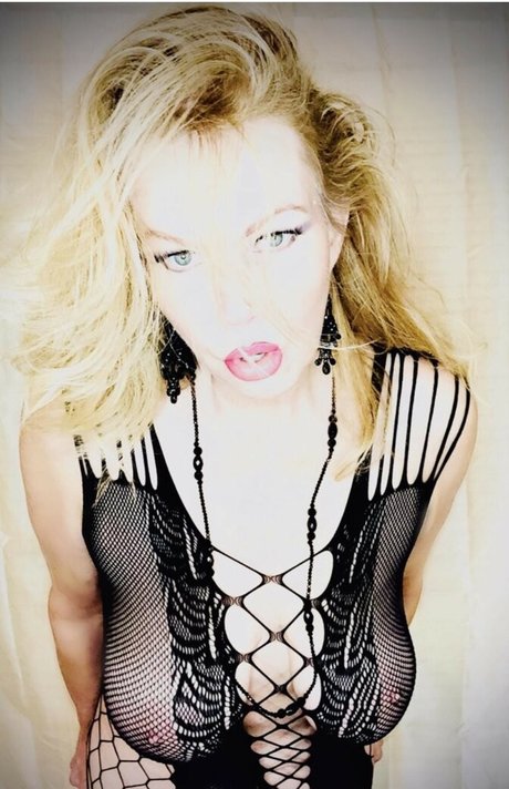 Naakte gelekte OnlyFans-foto van Butterflyshelbz